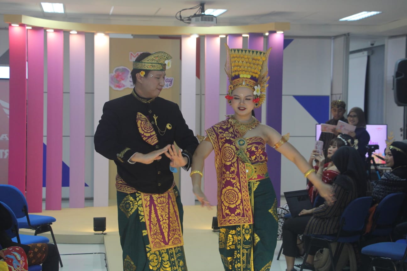 Semangat Karyawan Rayakan MPM Kartini Day.